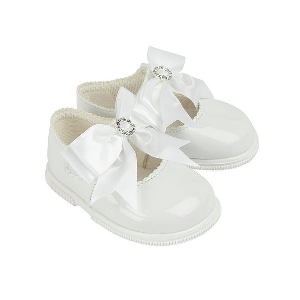 Girls white big bow hard sole baypod shoes